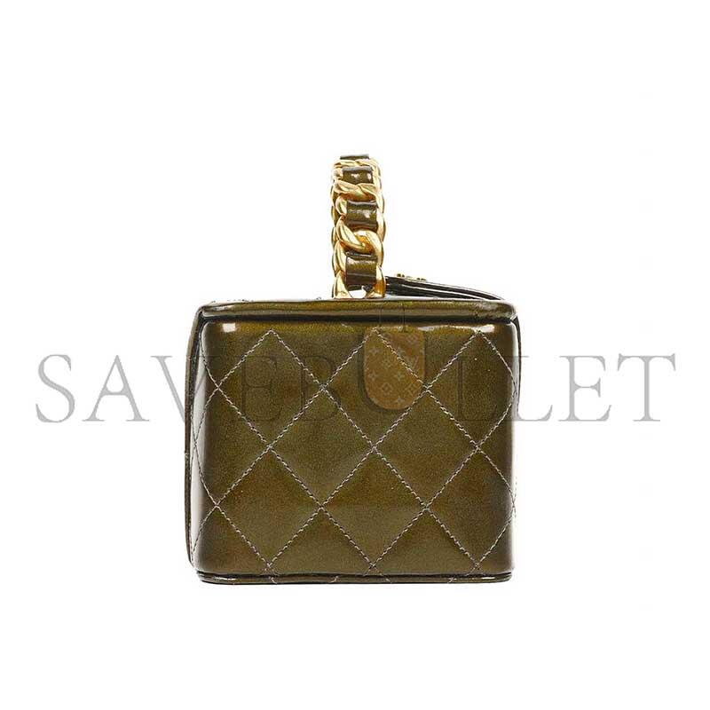 CHANEL MINI CC VANITY CASE OLIVE GREEN IRIDESCENT QUILTED PATENT LEATHER A2227 (11*9.5*8.5cm)
